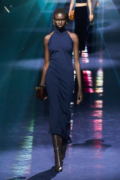 Look 39
